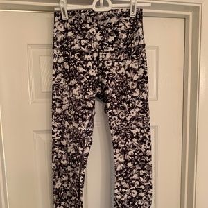 Lululemon High Rise Wunder Under Leggings